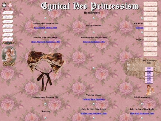 wardrobe/headdresses screenshot