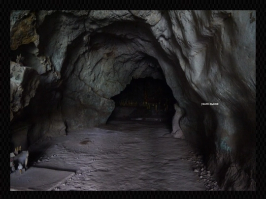 rabbithole/comecloser screenshot