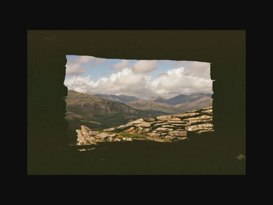 film_photograph_favourites/0015-d0c31.jpeg screenshot