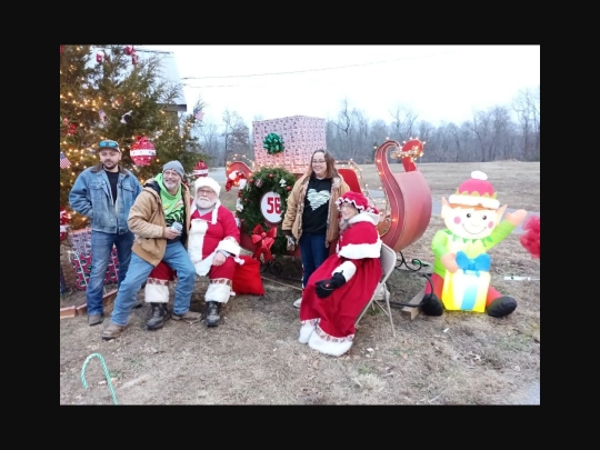 images/56xmas/fifty-six_community_christmas_2025/0021.jpeg screenshot