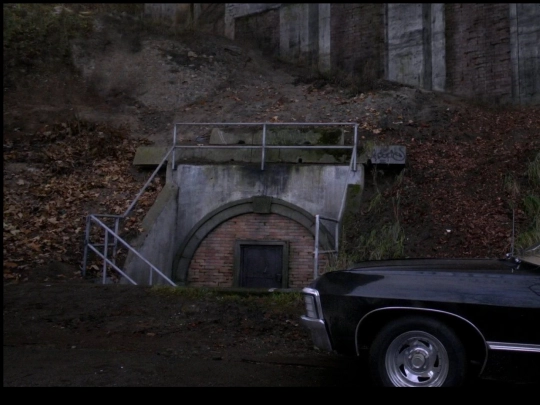 bunker_door screenshot