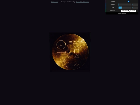 threejs/examples/sandbox/sharpen-filter screenshot