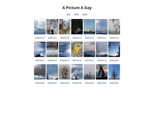 pages/grids/2026-08 screenshot