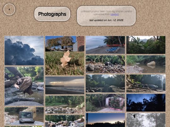 Gallery/Photographs screenshot