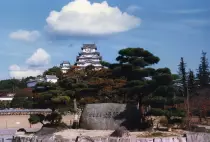 images/BestOf35mm/HimejiCastle.8x12.jpg
