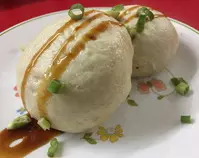 Specialties_files/Sa La Pao ( steamed BBQ bun).jpg