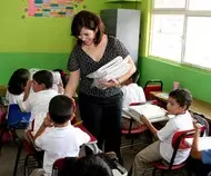 img/maestra.jpg