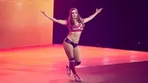 images/nikkibellareturn.jpg