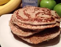 panquecas-avena-saludable-banana-manzana-verde-claras-de-huevo.jpg