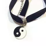 products/jewelry/yinyangchoker.jpg