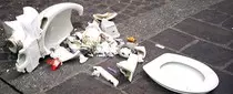 Images/BrokenToilet.jpg
