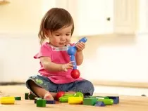 girl_playing.jpg