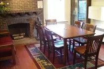 posts/pics/yhpl/yhpl-front-room.jpg
