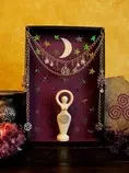 images/shoeboxaltar.jpg