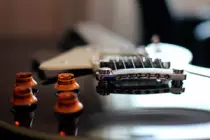 _img/vid-02-small.jpg