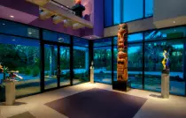 houses/beach/beachPix/FL Beach House Entrance.png