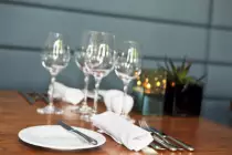 images/table.jpg