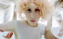 obligatorio_mod2 - copia/images/gaga.jpg