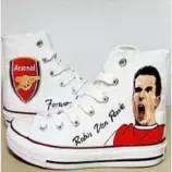 shopimg/arsenalRobinVanShoes.jpg