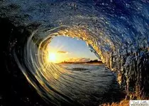 clark-little-wave.jpg