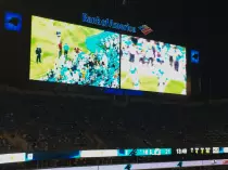 img/panthers/mom-4.jpg