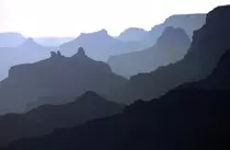 images/scenic-mountains.jpg