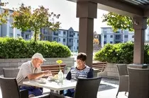 images/verandadining.jpg