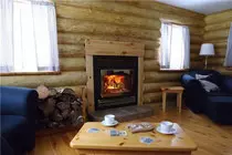 images/02_prop_cabin.jpg