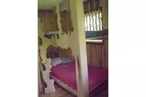 images/04_prop_treehouse.jpg