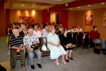 img/slide-3.jpg
