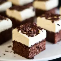 Cheesecake-Brownies_2629 copy.jpg