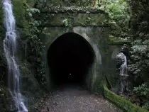 r2.jpg