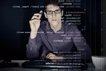 modulo_dos/images/man-programming.jpg