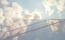 img/skyscraper-reflection.jpg