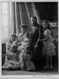 images/familytsar.jpg