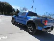 Lions-Den/2016 03 March/parking.jpg